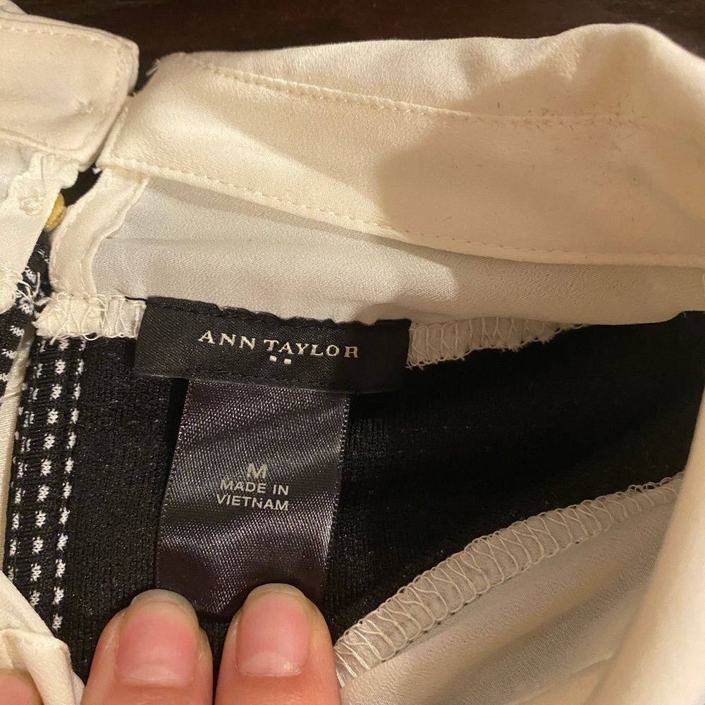 Ann Taylor Top - Picture 4 of 6